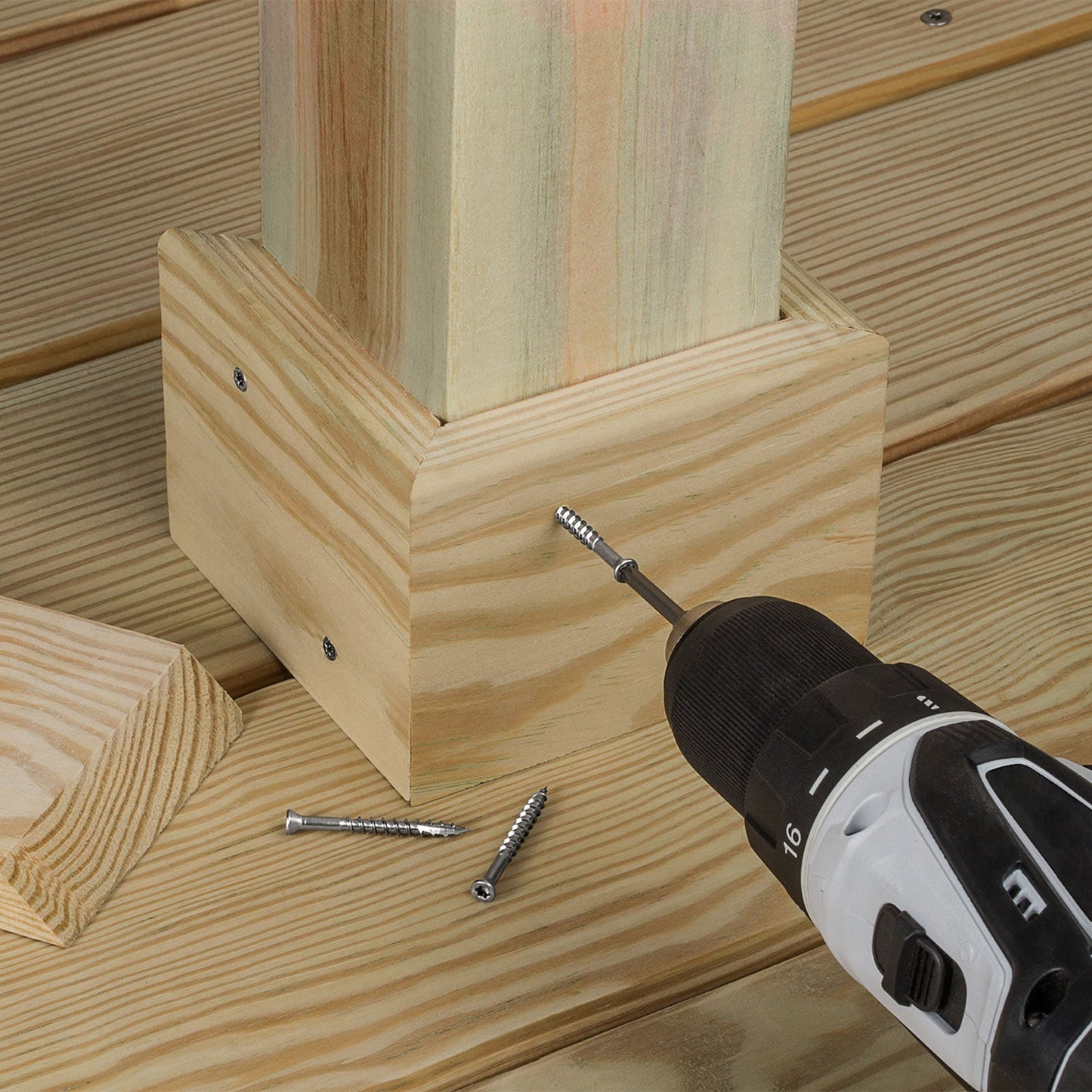 #7 x 2-1/4" 6 Lobe Drive Trim Head Wood Screw - 305 Stainless Steel