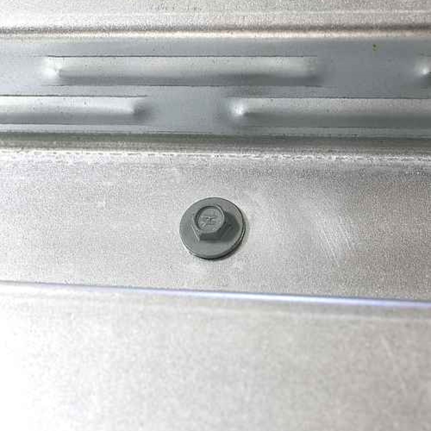 Simpson XLQ114B1224-250 #12 x 1-1/4" Strong-Drive - Loose - Quik Guard Coating - Pkg 250 in use
