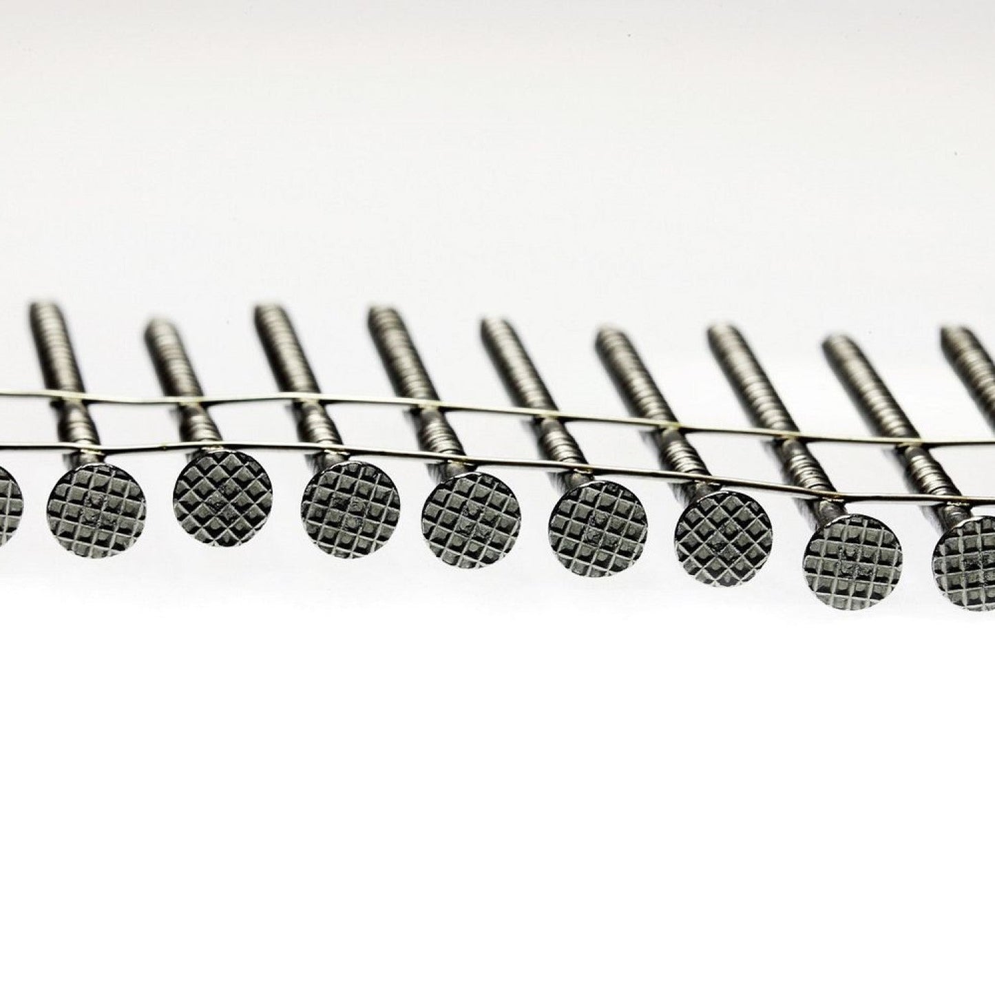 15 Degree Wire Coil Painted Full Round Head Ring-Shank Nail