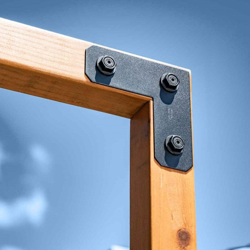 corner bracket for open top pergola