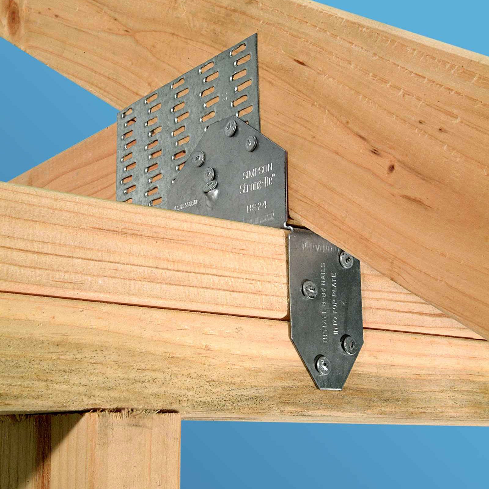 Simpson Tsp Simpson Strong-Tie HS24 Saddle Hurricane Tie for Low-Slope Roof Trusse ...