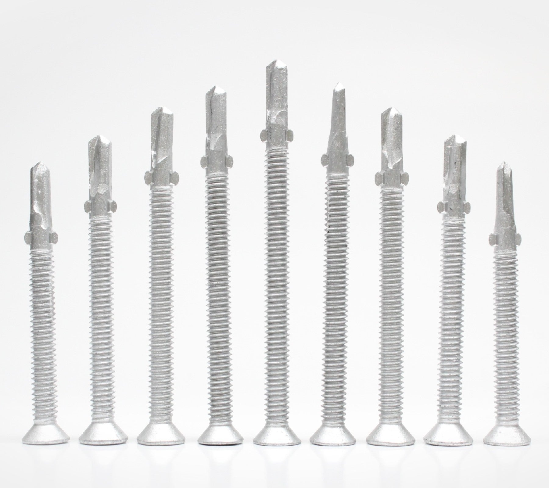 Daggerz self drilling metal screw with wings and t27 flat head