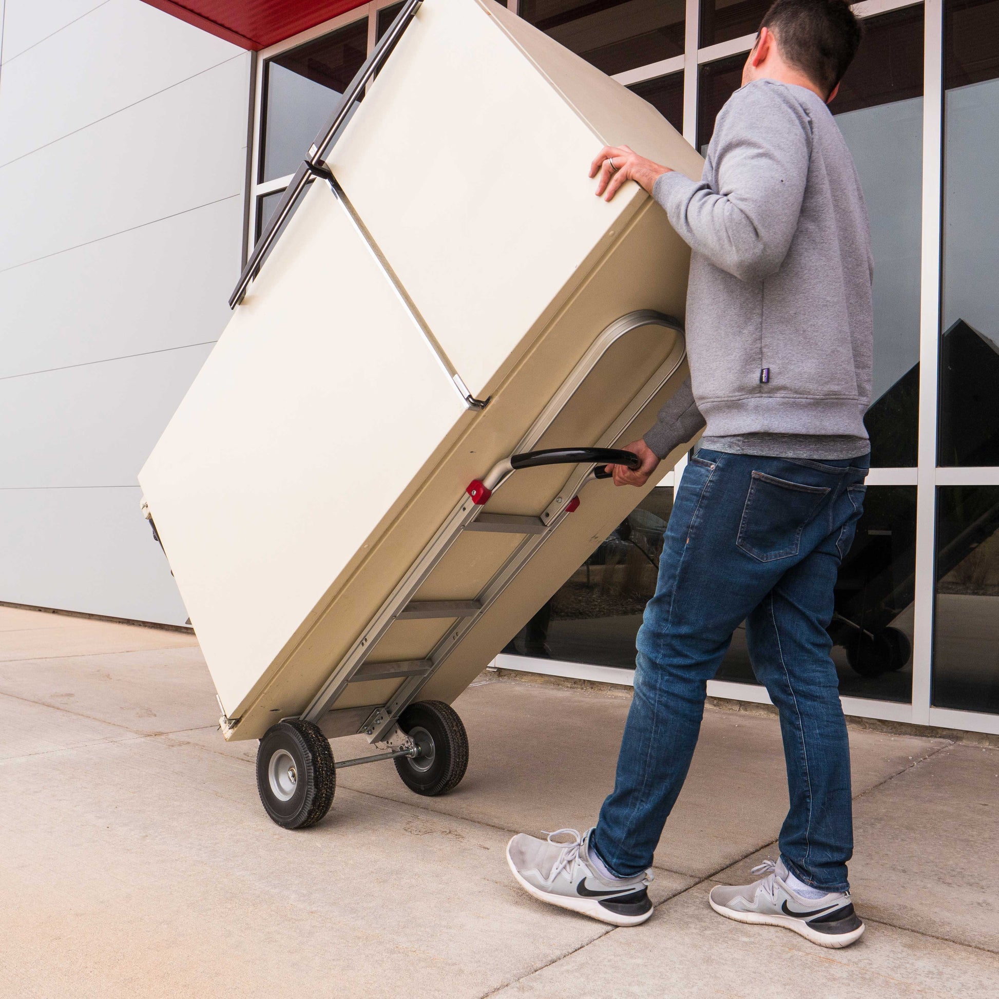 Aluminum Hand Truck with Solid Nose Plate & Extension Handle image 2 of 3