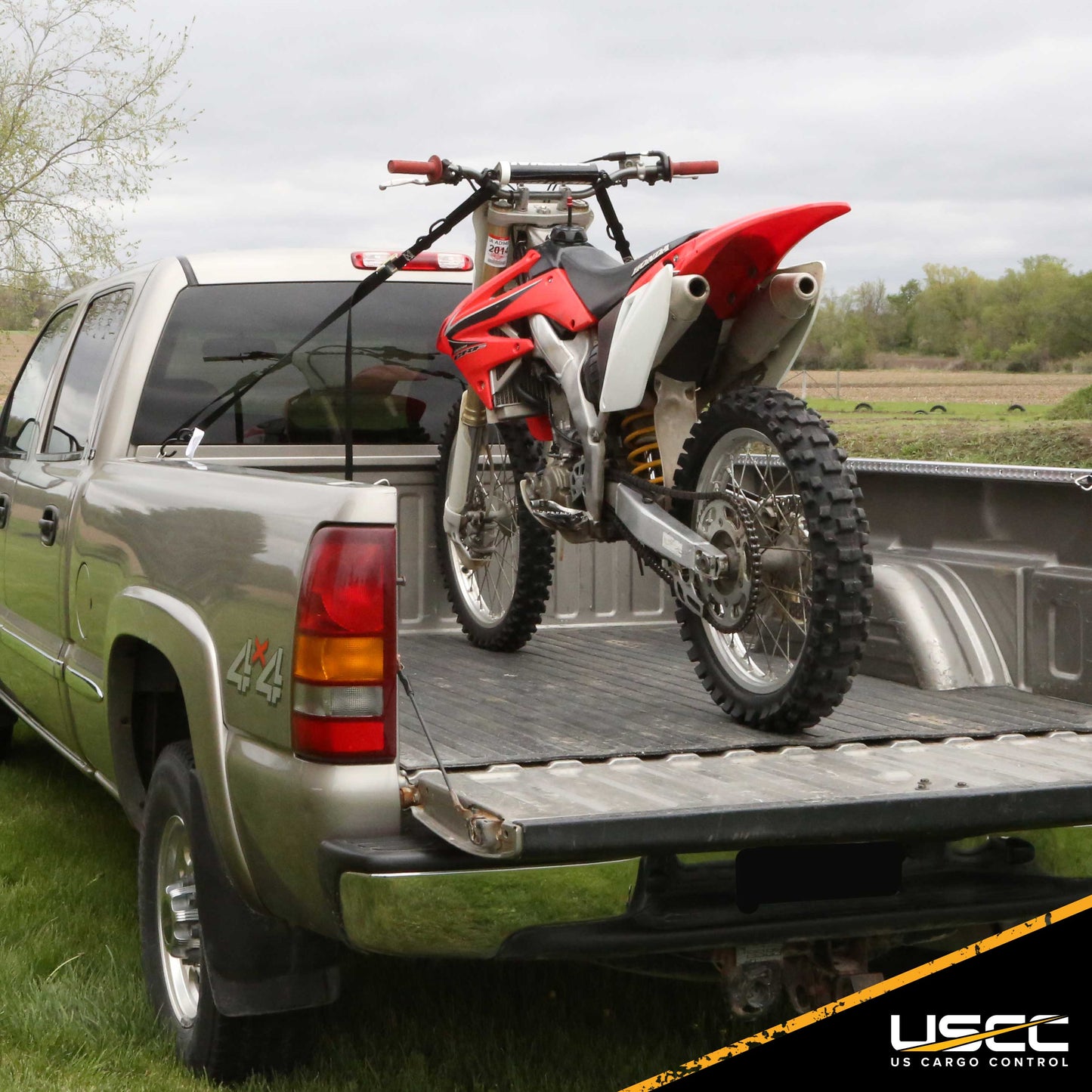 Single Stud Fitting w D Ring Black image 8 of 9